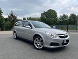 Opel Vectra - Opel Vectra mit Benzin-Antrieb: Kombi, Klimaautomatik