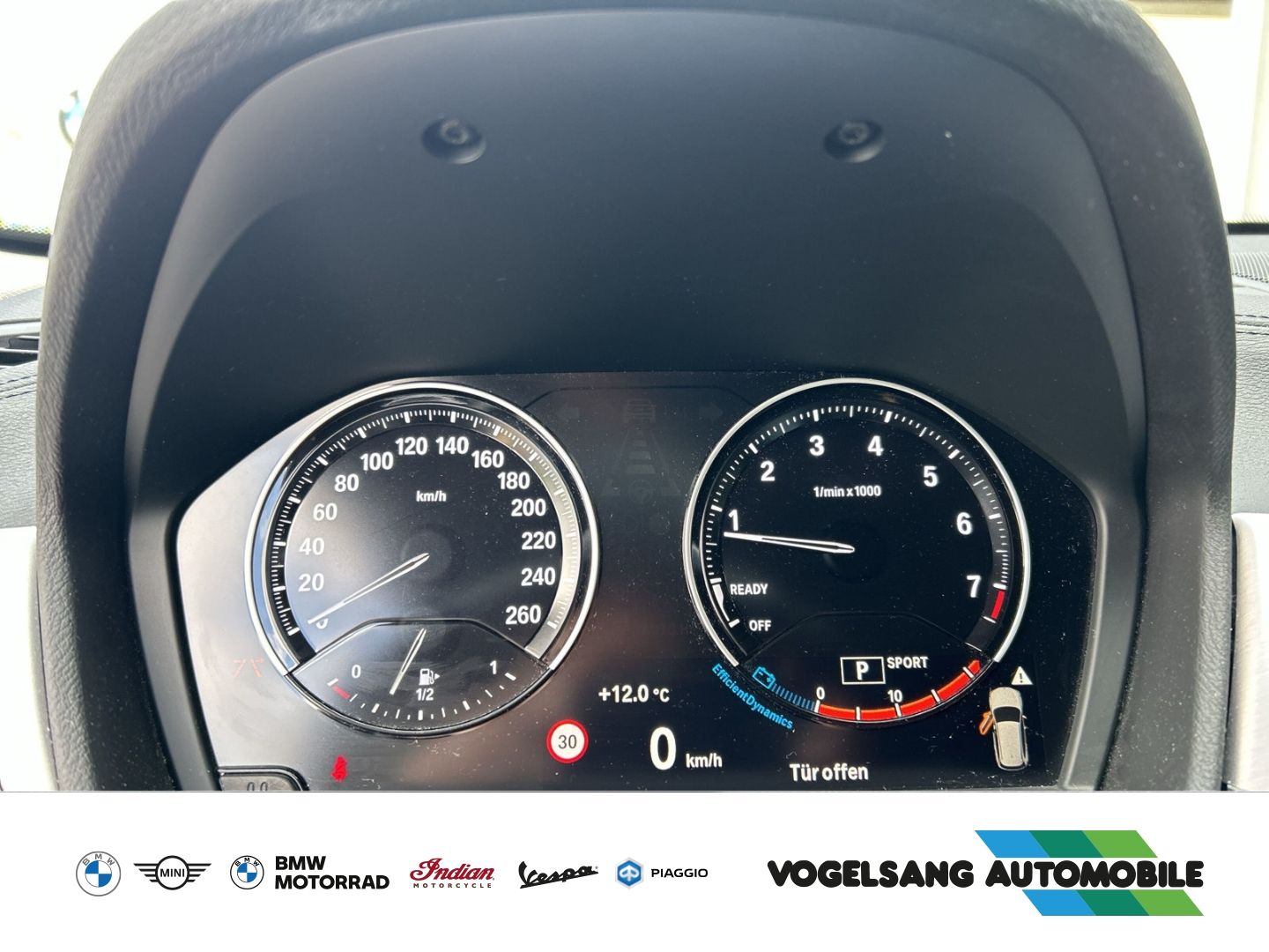 Fahrzeugabbildung BMW X1 20i xDrive,SportLine,AHK,Rückfahrk.,H&KSound,