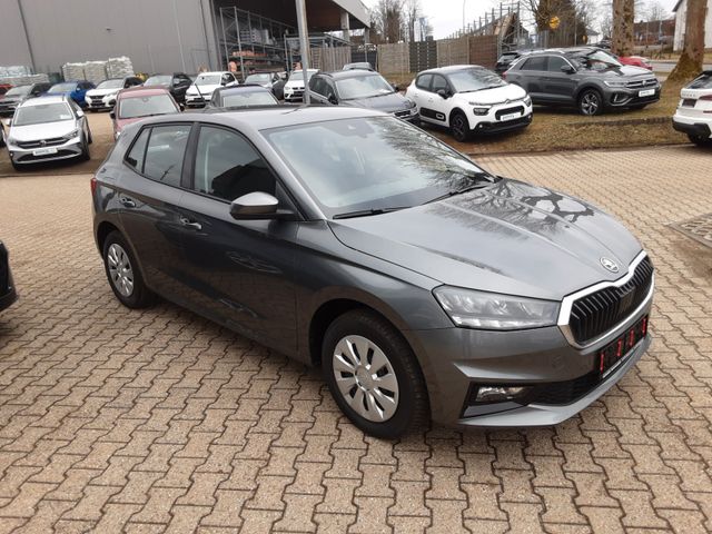 Skoda Fabia Selection DSG Klima PDC LED App Connect