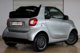 Smart ForTwo 1.0 Cabrio Autom. *1.HAND*49.200KM*NAVI* - Smart Gebrauchtwagen in Düsseldorf