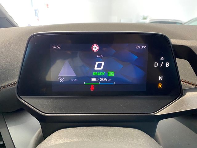 Born 58kWh Navi Wärmep. HuD 20'' Glasdach ACC