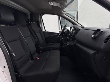 Opel Vivaro - 9
