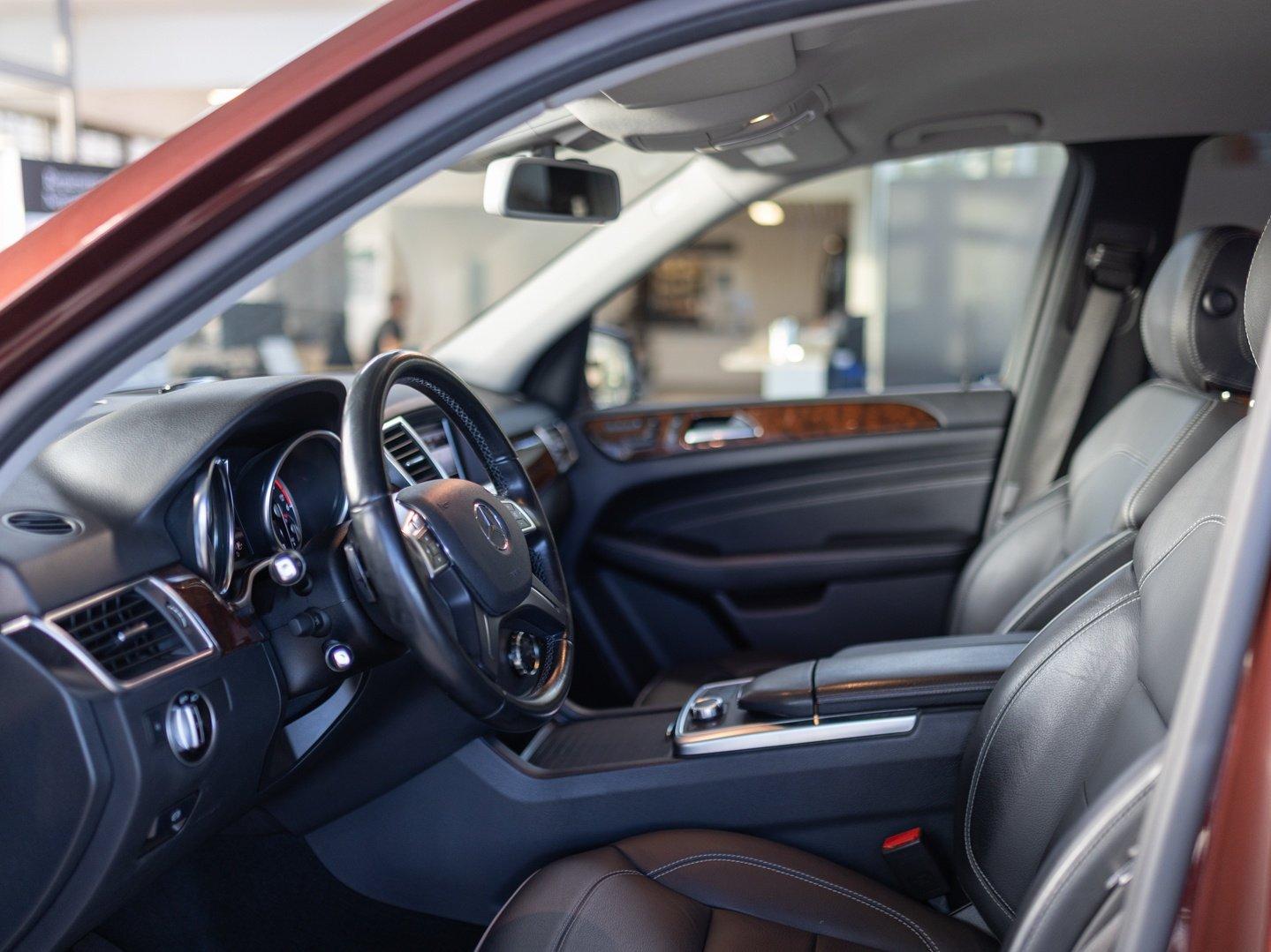 Mercedes-Benz ML 350 CDI 4MATIC Memory,Bi-Xenon,COMAND,1.Hand!