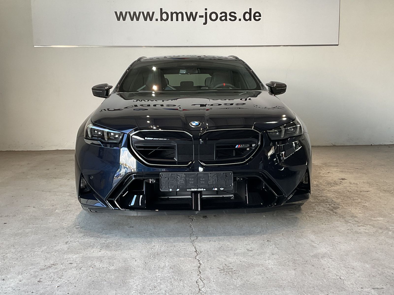Fahrzeugeinzelansicht 6 Fahrzeugabbildung BMW M5 Touring Ultimate Package, Anhängerkupplung