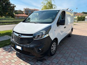 Opel Vivaro - 8
