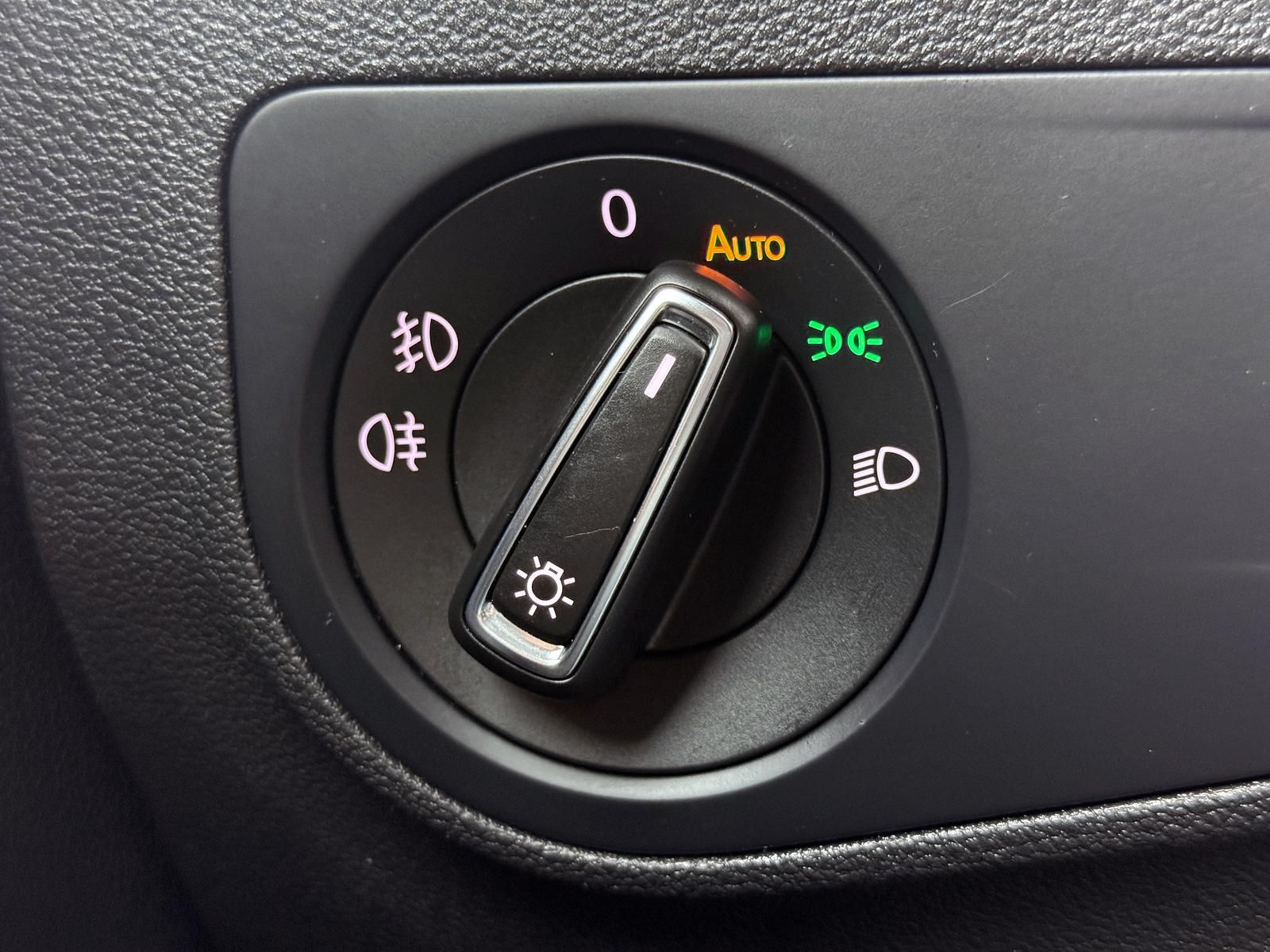 Fahrzeugabbildung Volkswagen 2.0 TSI*STANDHEIZUNG*AHK*4MOTION*LED*RCAM*DSG