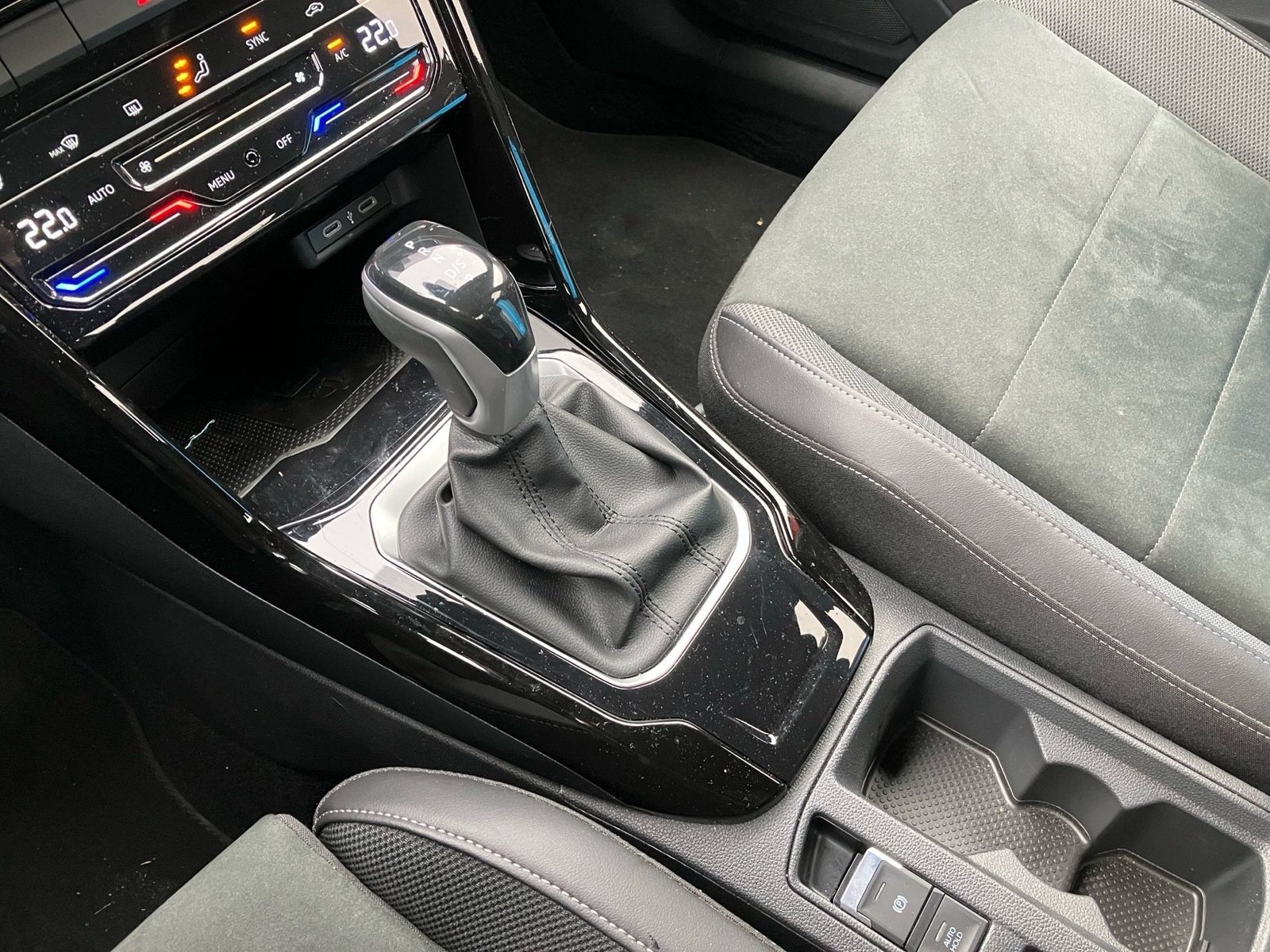 Volkswagen T-Roc - Bild 14