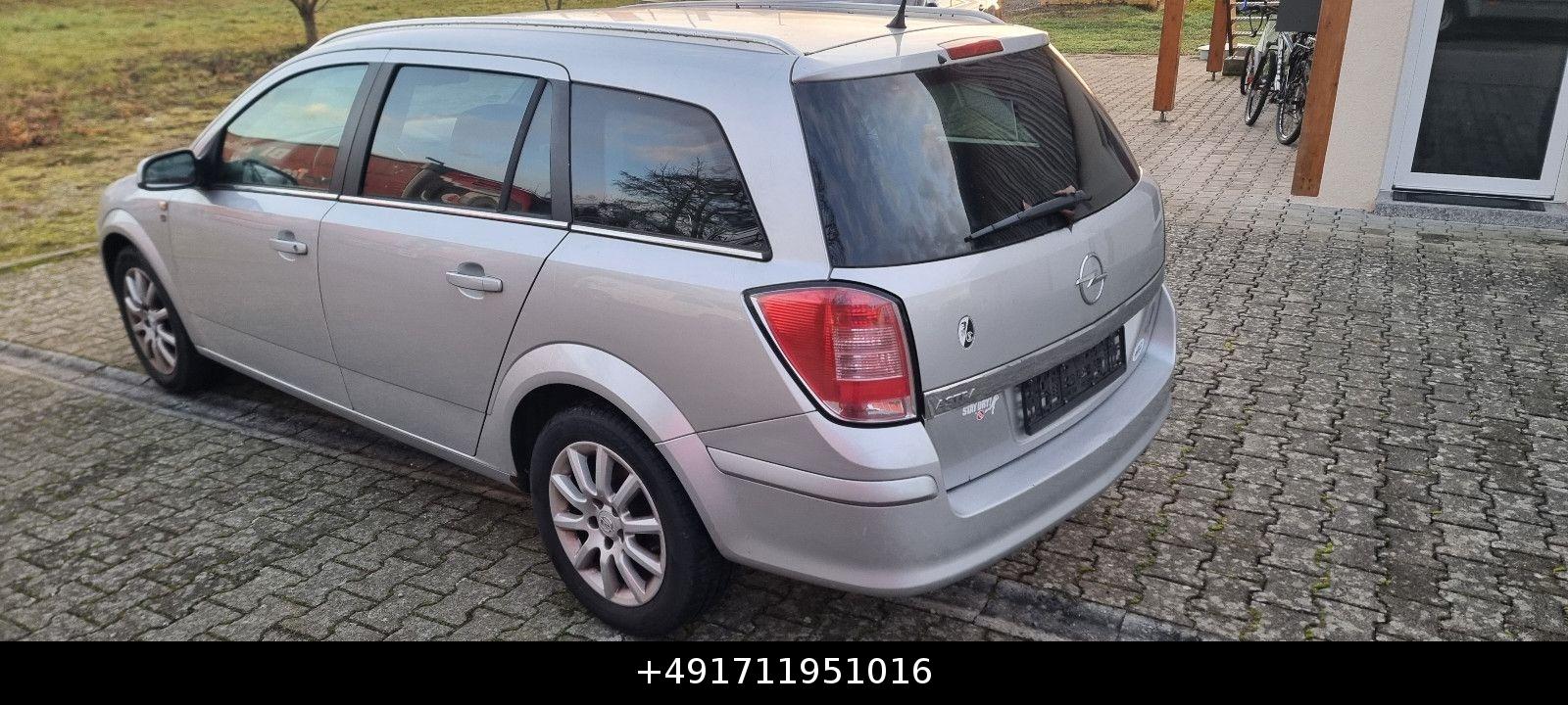 Opel Astra 2010 — photo 6