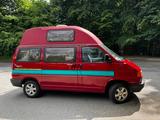 Volkswagen T4 California Carthago -Oldtimer - Volkswagen T4 California mit Diesel-Antrieb: Kleinbus