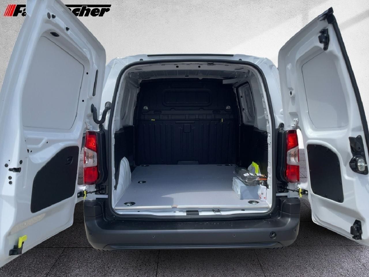 Fahrzeugabbildung Toyota Proace City L1 Meister 1,5L Full Link Freisprech
