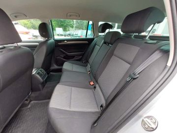 Volkswagen Passat Variant - 12