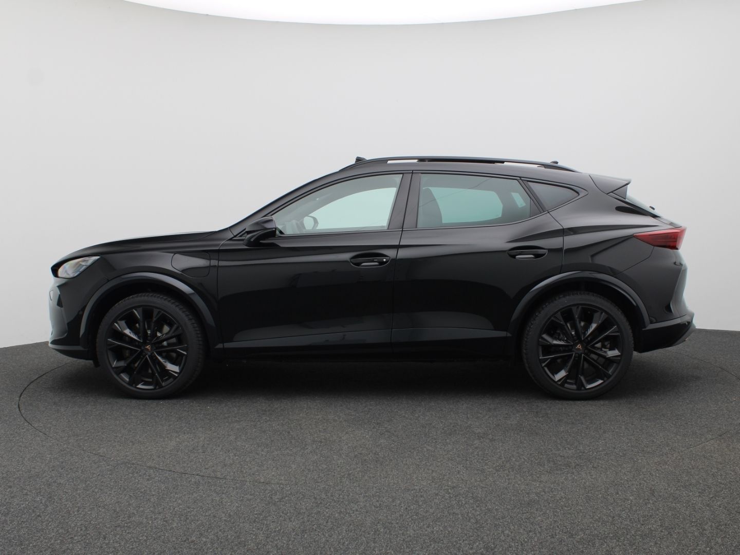 Cupra Formentor 1.5 TSI e-Hybrid 200 kW VZ Black Editi imagem 3