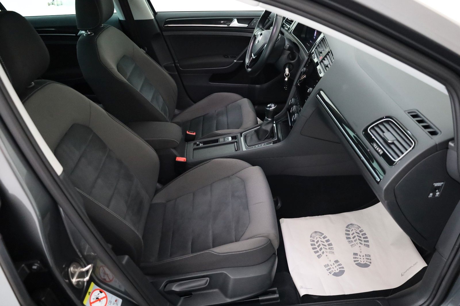 Fahrzeugabbildung Volkswagen Golf VII Variant Highline,Navi,LED,SH,ACC,AHK+WR