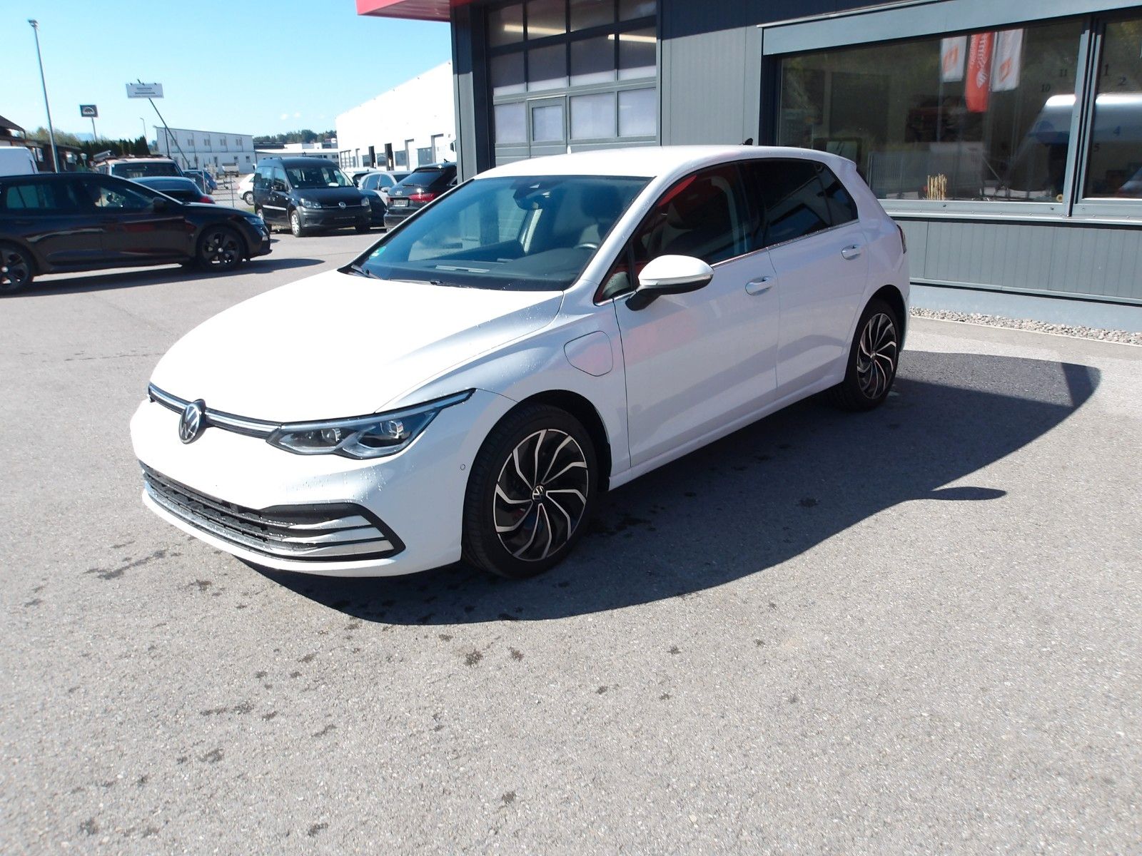 Volkswagen Golf VIII Lim. Style eHybrid *EXP. 13990*