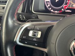 VW Golf VII Lim. GTI Performance /LED/virtual