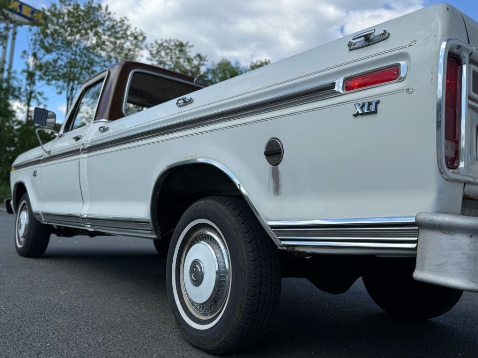 Fahrzeugabbildung Ford F 150 XLT Ranger 6.3V8 Long Bed Erstlack
