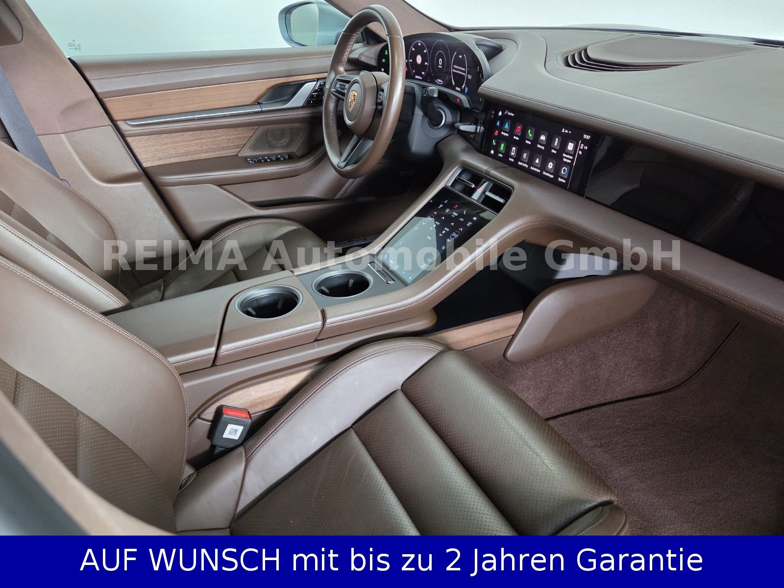Fahrzeugabbildung Porsche Taycan Turbo 93 KWH, SOH 93,5%, LED