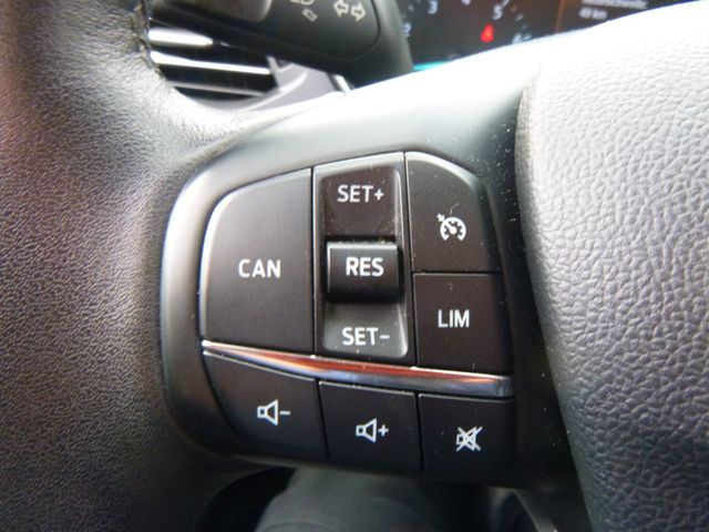 Fahrzeugabbildung Ford Focus Turnier 1,5 EcoBoost >NAV/Sitzheiz/PDC<