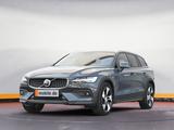 Volvo V60 Cross Country B4 AWD Plus+SHZ+PANO+LICHTPAK - Volvo V60 Cross Country aus 2024