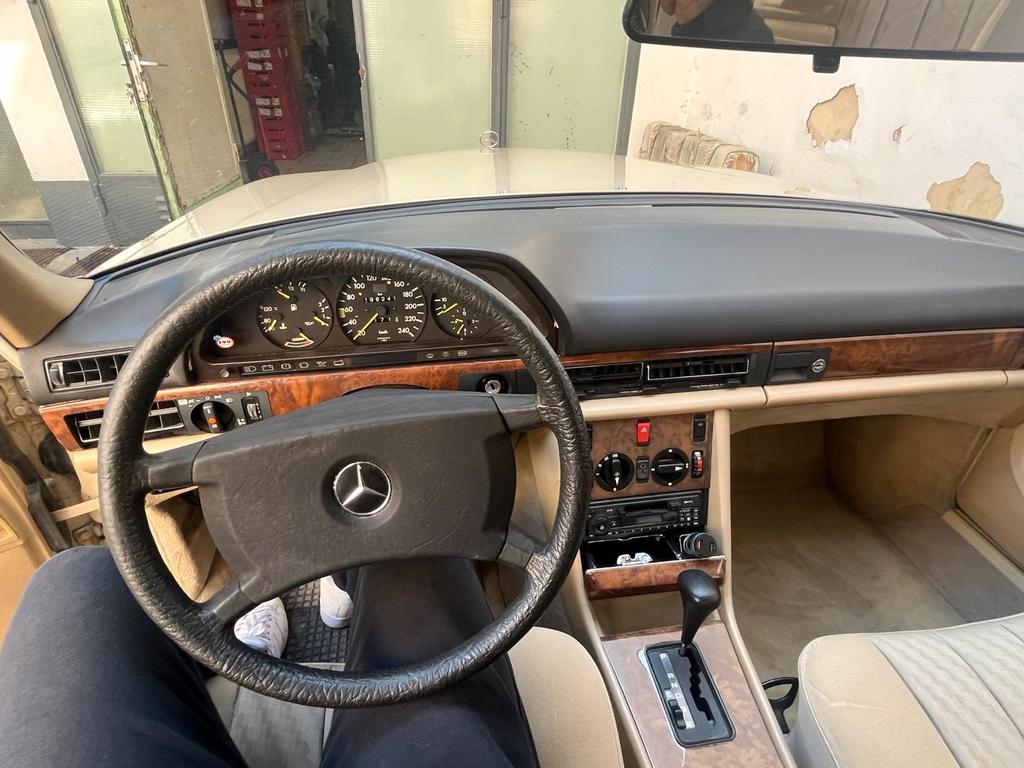 Mercedes-Benz E 260