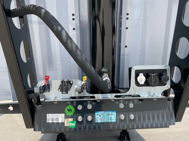 Fahrzeugabbildung Wielton Bulk Master 3-Achs-Kippsattelauflieger 47 cbm