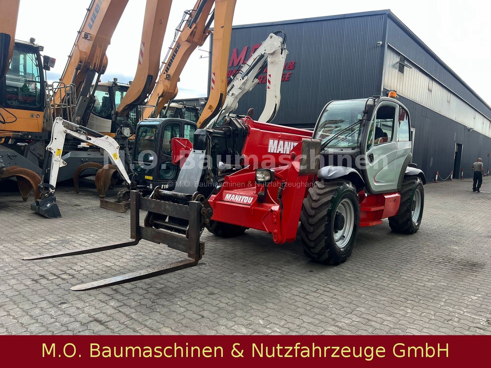 Fahrzeugabbildung Manitou MT1840 R Teleskoplader / 4x4 / SW
