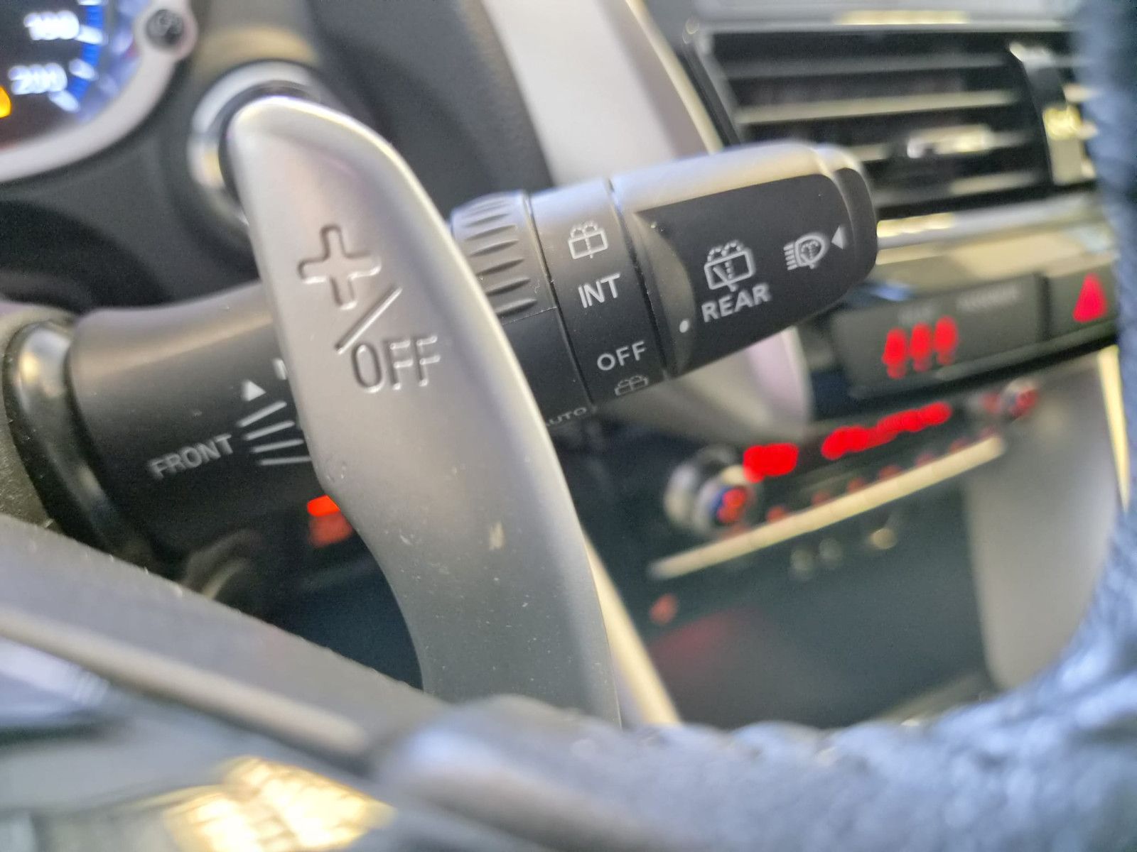 Fahrzeugabbildung Mitsubishi Eclipse Cross Plus Select Hybrid 4WD