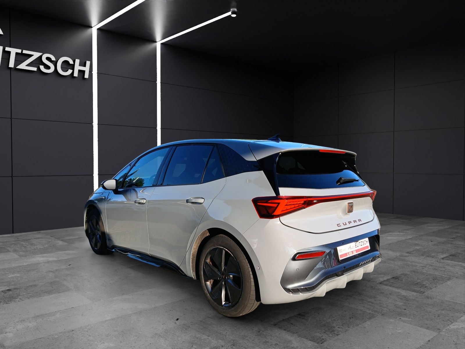 Fahrzeugabbildung CUPRA Born LED Navi Pano ACC RFK 18"