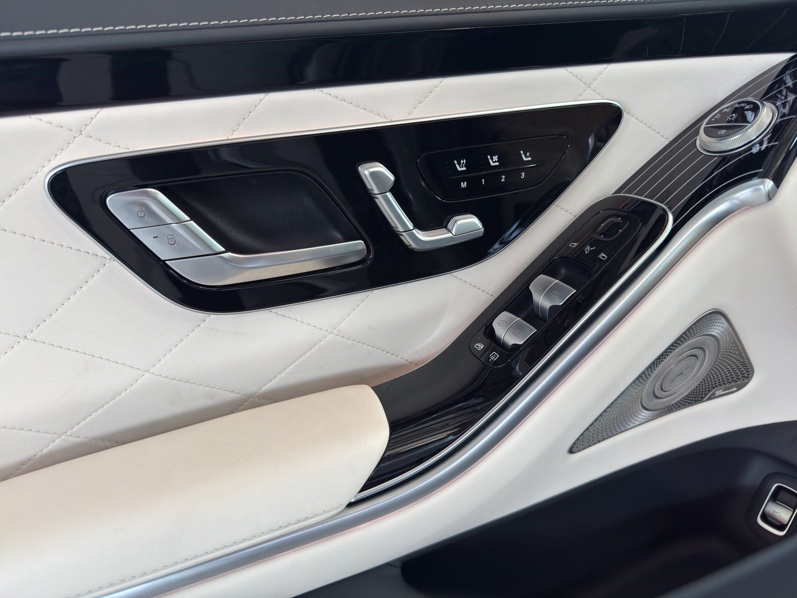 Fahrzeugabbildung Mercedes-Benz S580L €234k AMG manufaktur EINZELSTÜCK FirstClas
