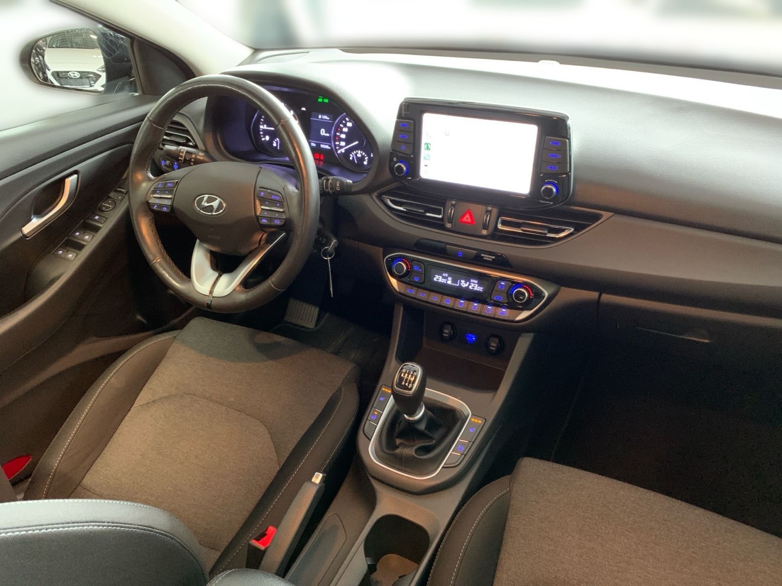 Fahrzeugabbildung Hyundai i30 1.0 T-GDI Edition 30 1Hd Allwetter