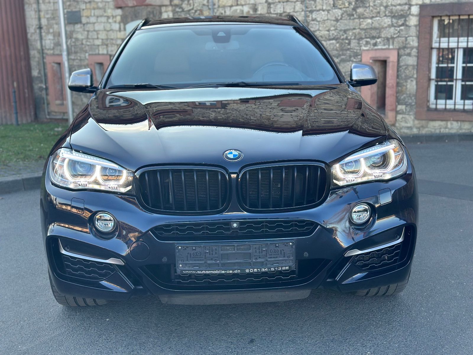 Fahrzeugabbildung BMW X6 M50 M SPORTPAKET*AHK+KAMERA*