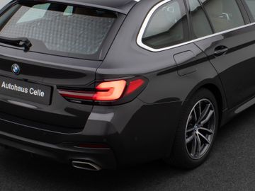 Fahrzeugabbildung BMW 520d xD Tour M Sport HI-FI M Sportfahrwerk