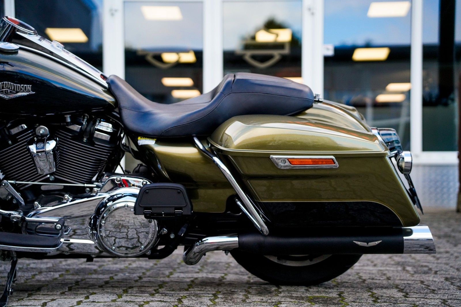 Fahrzeugabbildung Harley-Davidson FLHR Road King 107 cui - Penzl - Beinschilde