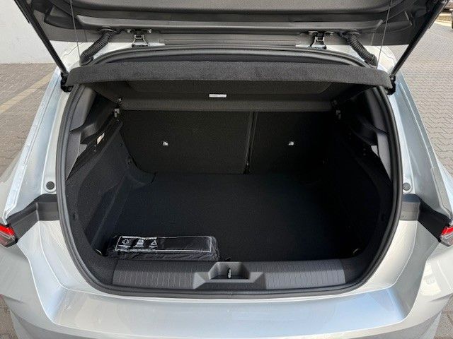 Fahrzeugabbildung Opel Astra Edition 1.2l 130PS Navi/Kamera!