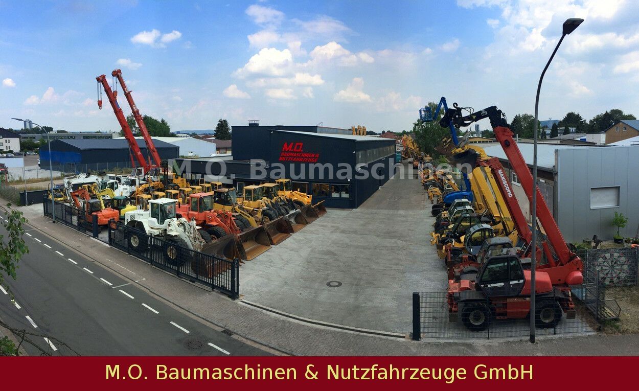 Fahrzeugabbildung Fuchs Terex MHL 320 / Polyp/ Liftkabine