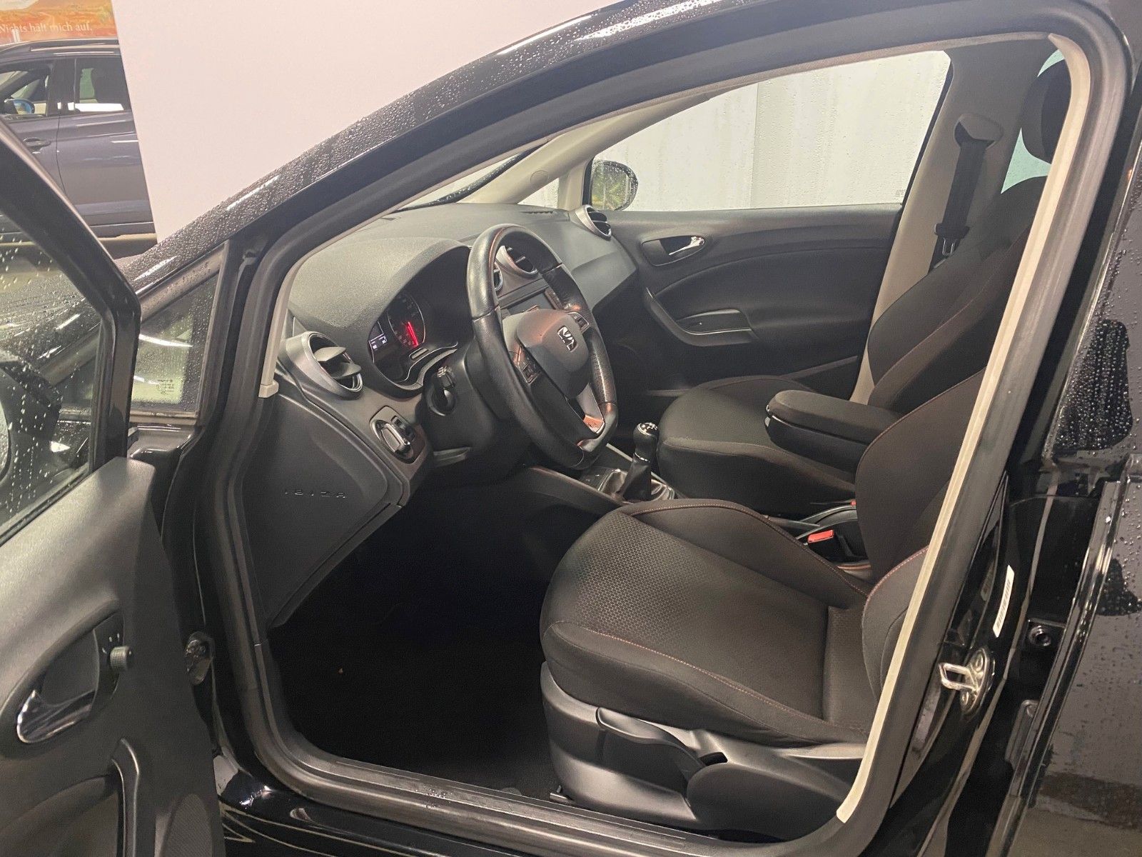 Fahrzeugabbildung SEAT Ibiza 1.0 TSI FR+NAVI+ALLWETTER+SITZHEIZUNG+FR++