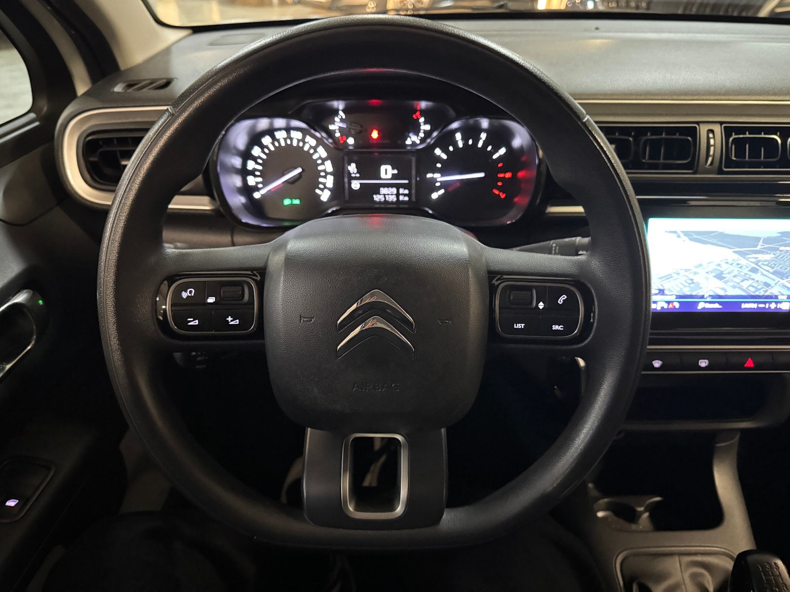 Fahrzeugabbildung Citroën C3 1.6 HDI FEEL COLOR STYLE PAKET NAVI LED VOLL
