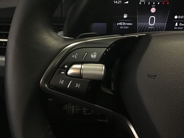 Fahrzeugabbildung Skoda Kamiq Selection 1.0 TSI DSG/ACC/Kamera/SmartLink
