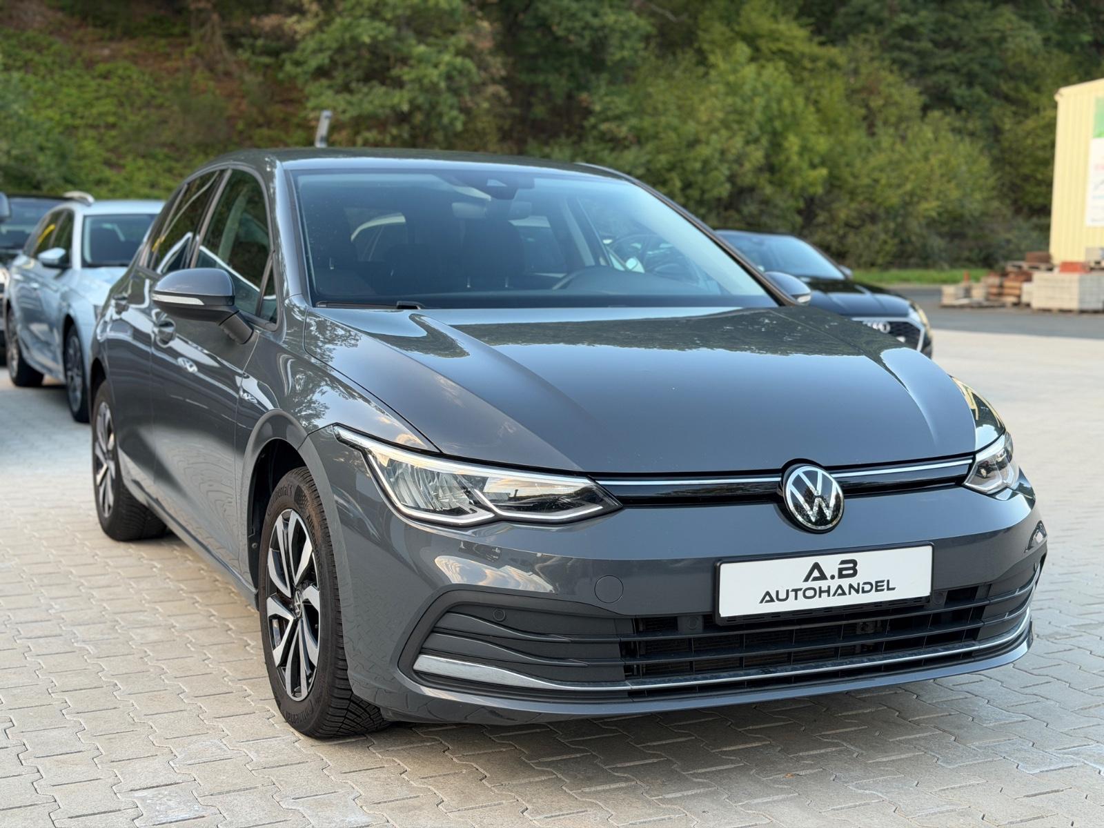 Volkswagen Golf VIII Lim. Active/LED/NAVI/Alu/Top Zustand., миниатюра 3