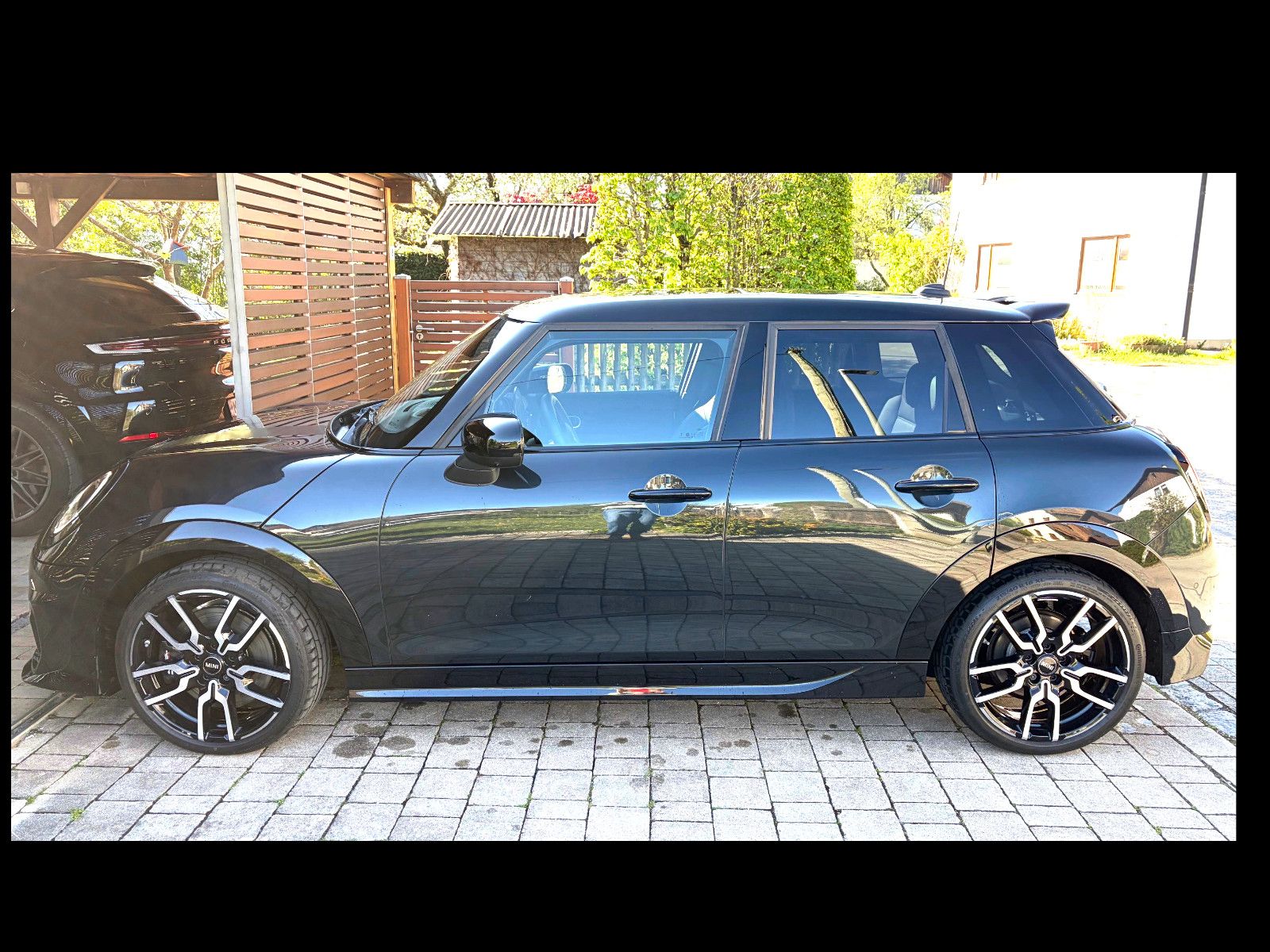 MINI Cooper S  John Cooper Works Trim