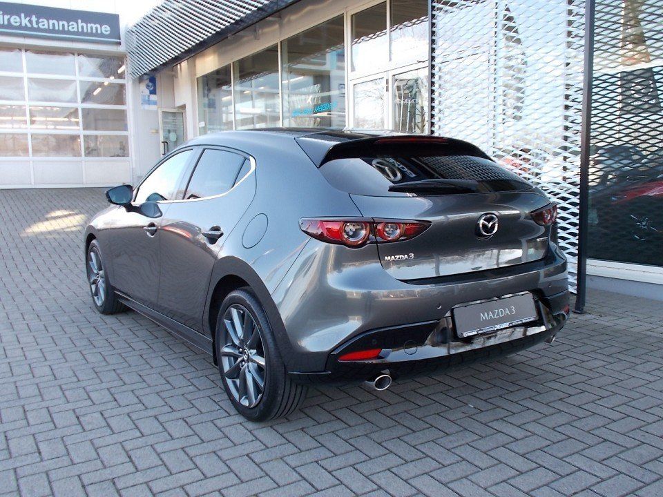 Fahrzeugabbildung Mazda 3 M-Hybrid Selection G-122 LEDER-S DES-P NAVI AC