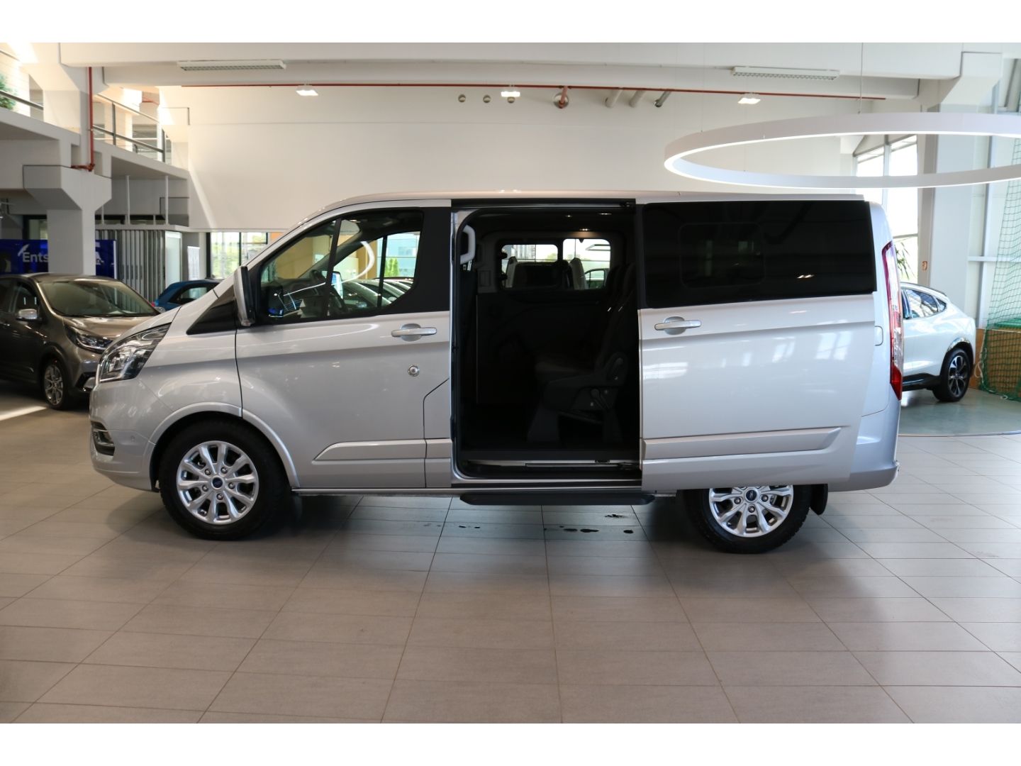 Fahrzeugabbildung Ford Tourneo Custom L1 Titanium 2.0 Kamera Spurh ASS