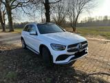 Mercedes-Benz GLC 300 d 4MATIC Autom. - AMG Line Pano AHK - Mercedes-Benz GLC 300 von privat