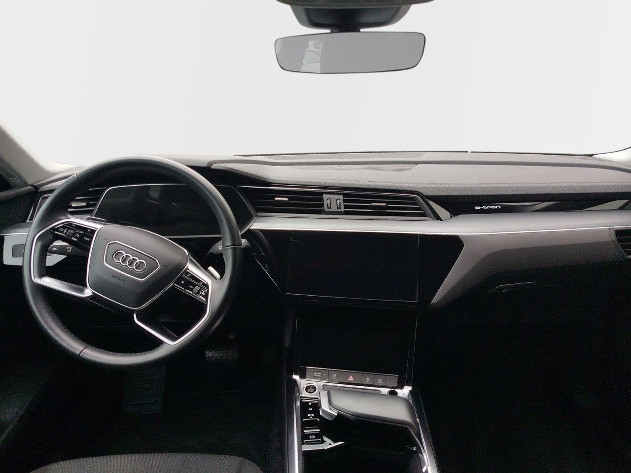 Fahrzeugabbildung Audi e-tron advanced 55 quattro 300 kW