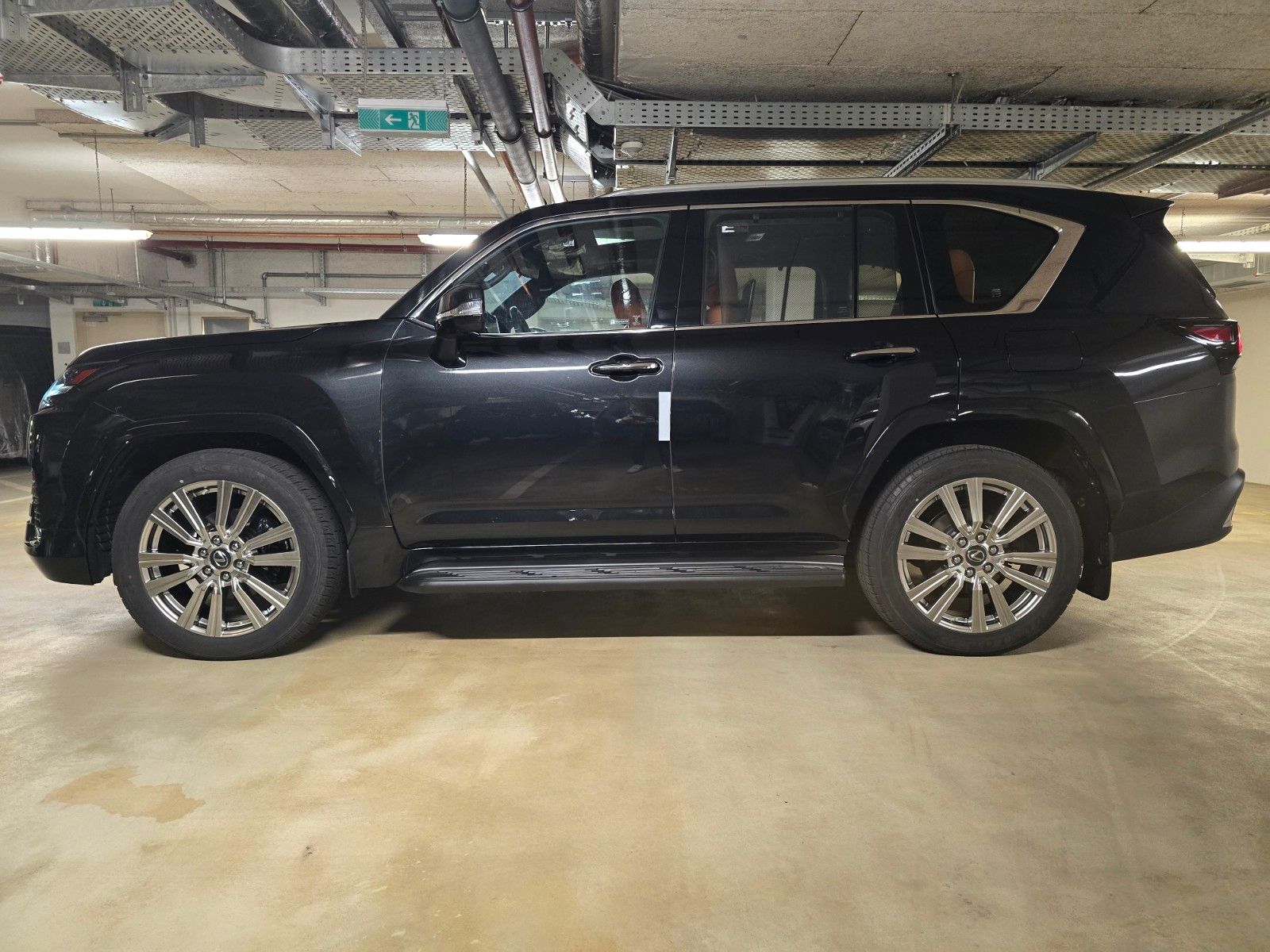 Lexus LX 600 SUPERIOR+4SEATS+V6P+415HP+NEU+2024+EUreg imagem 2