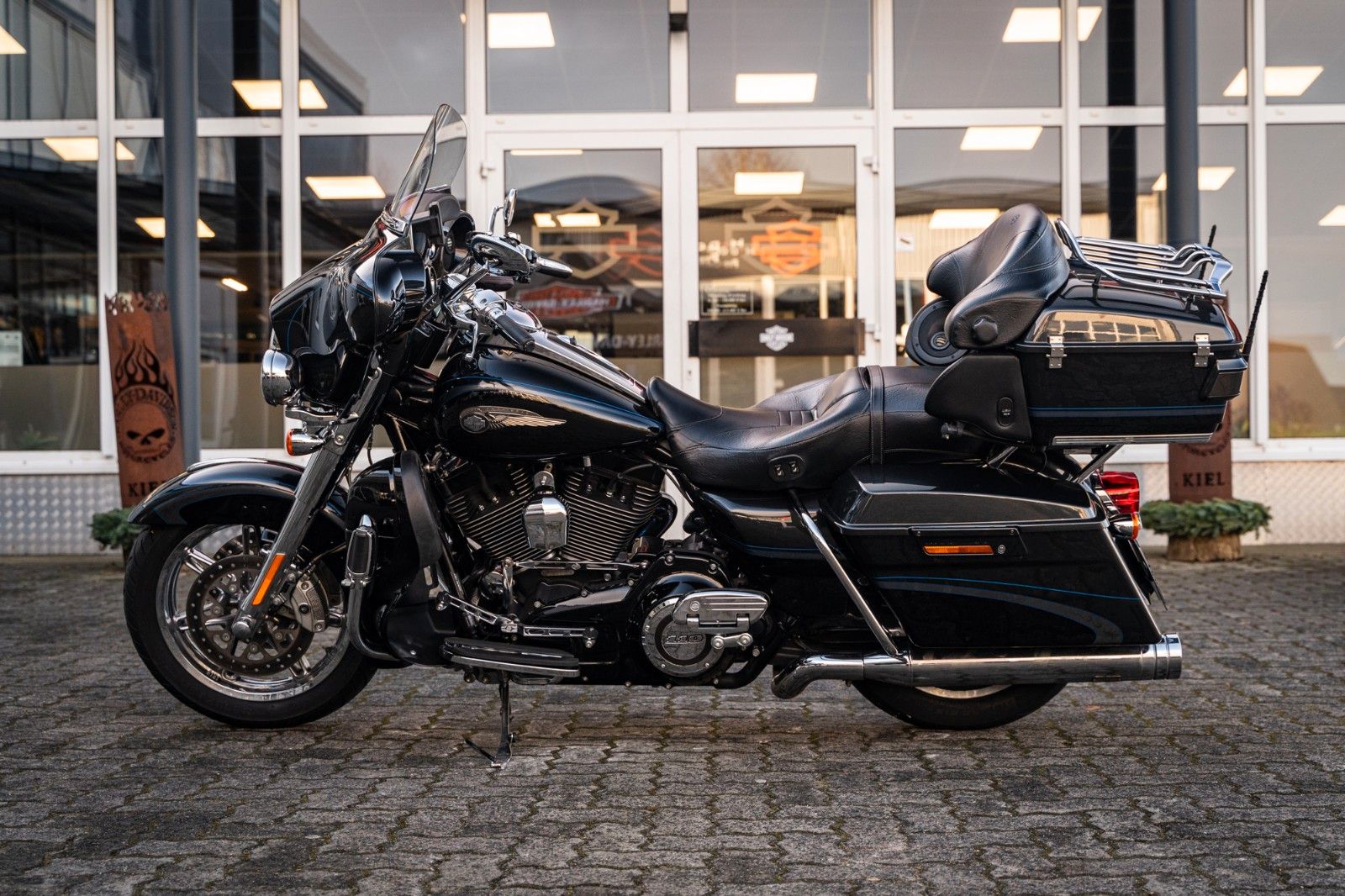 Fahrzeugabbildung Harley-Davidson CVO Ultra Classic Electra Glide 110ANV FLHTCUSE8