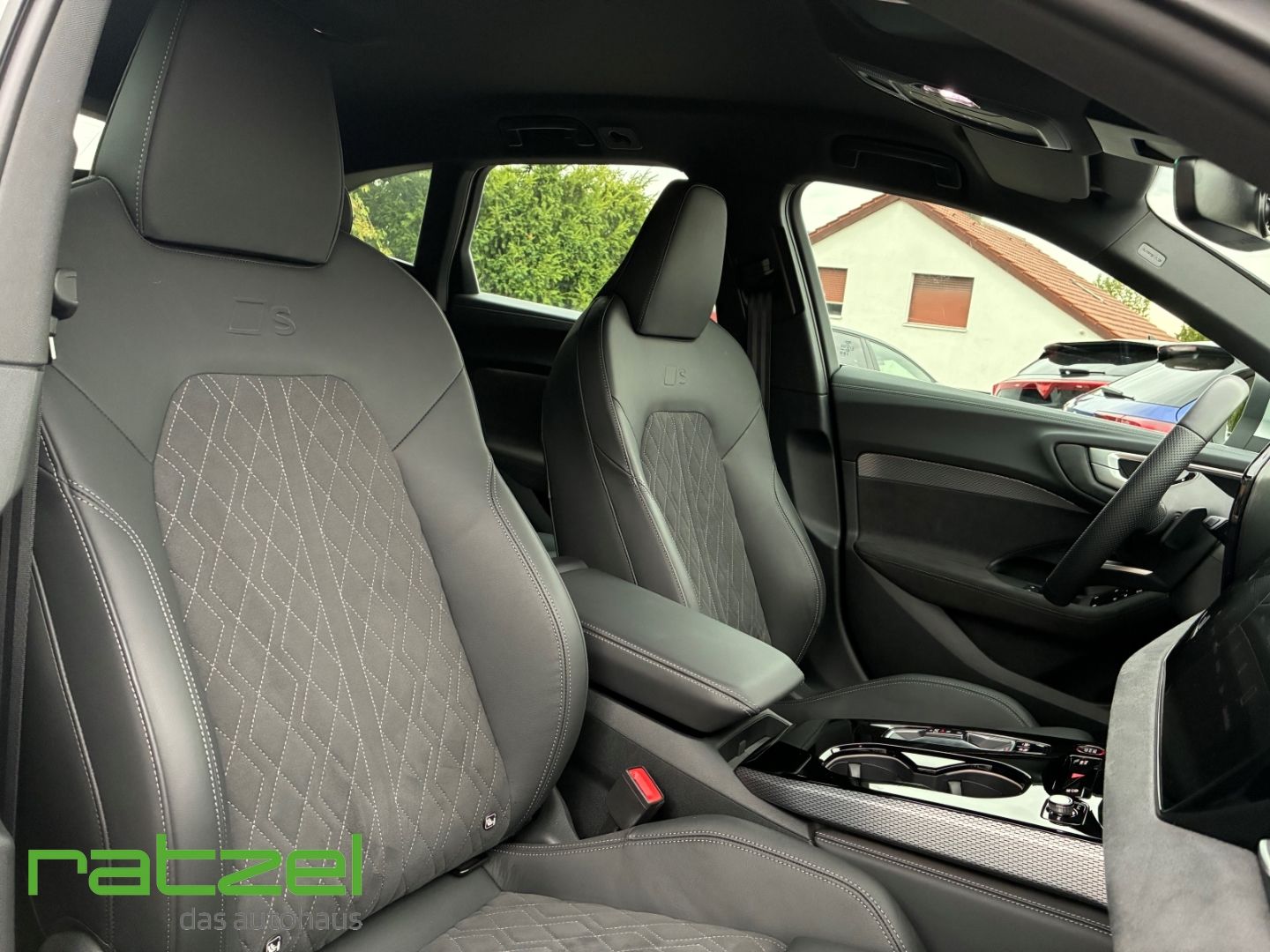 Fahrzeugabbildung Audi S5 quattro Avant S tronic Navi Digitales Cockpit