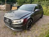 Audi A3 1.8 TFSI S tronic quatt. S line Sportb. S...