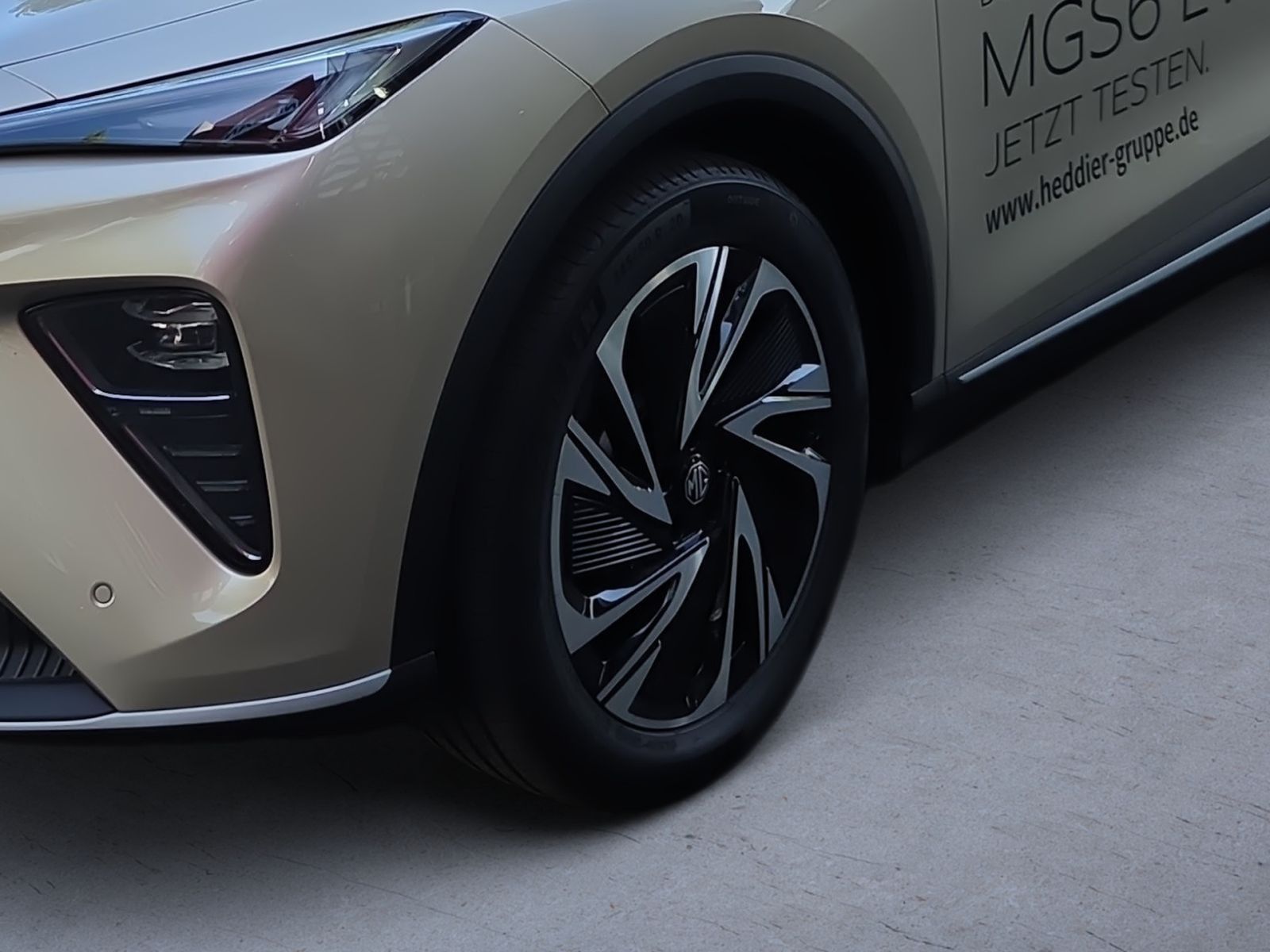 Fahrzeugabbildung MG S6 EV Luxury 77 kWh Autom. *NAVI*KLIMA*APPLE CAR