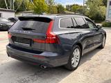 Volvo V60 Kombi Momentum Pro 1. Hand! Sehr gepflegt! - Volvo V60 mit Diesel-Antrieb: mit Navigationssystem, Kombi